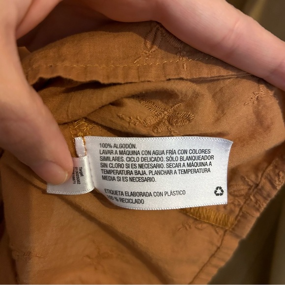 Women's Ruffled Tan Top 🍂 - Picture 5 of 6